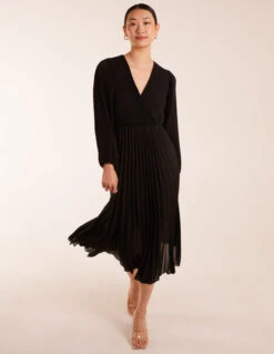 Moda Ulla Shop 23 Metallic Chiffon Pleated Dress