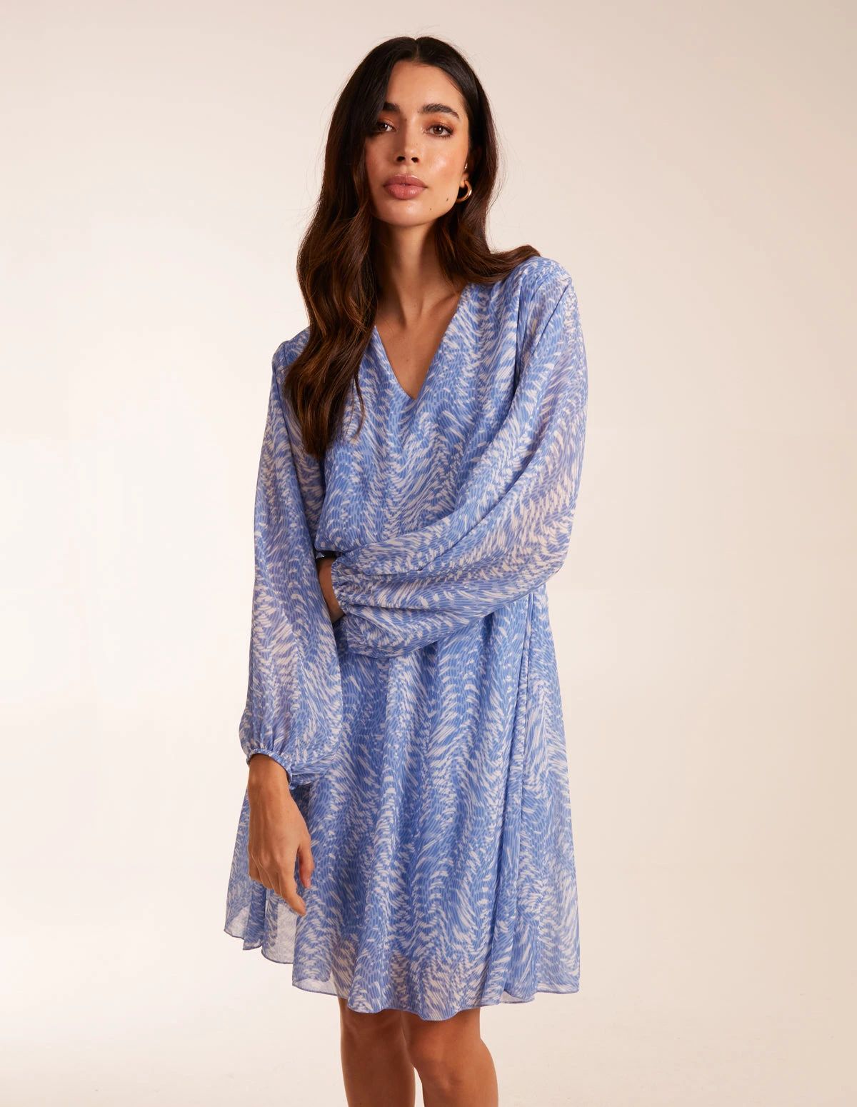 V Neck Chiffon Mini Dress 3 V Neck Chiffon Mini Dress