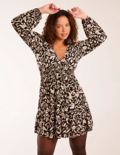 Shirring Elastic Sleeve Tier Mini Dress -Moda Ulla Shop SS23332 BLACK 19845