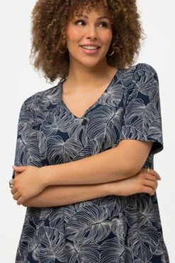 Ulla Popken Black Monstera Print Short Sleeve Midi Dress -Moda Ulla Shop carraig donn black monstera print short sleeve midi dress 358857