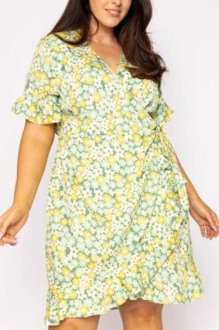 Vero Moda Curve Curve - Henna Dress In Green -Moda Ulla Shop carraig donn curve henna dress in green 389064