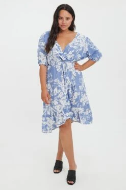 Moda Ulla Shop 32 Vero Moda Curve Curve - Lexie Dress In Blue Print