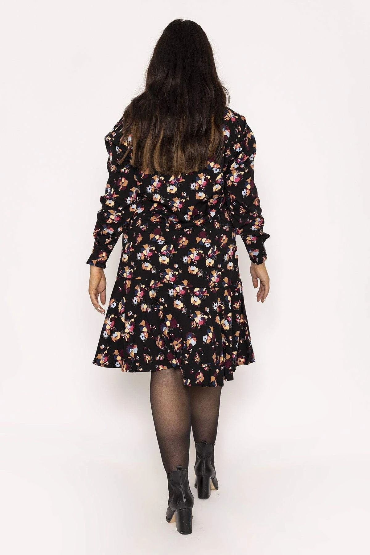 Vero Moda Curve Curve - Prina V-Neck Long Sleeve Dress 5 Vero Moda Curve Curve - Prina V-Neck Long Sleeve Dress - Image 3