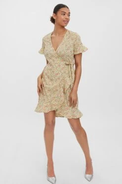 Vero Moda Henna Wrap Dress In Yellow -Moda Ulla Shop carraig donn henna wrap dress in yellow 938422